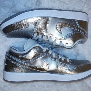 Size 12 - Air Jordan 1 SE Low Metallic Silver W